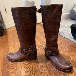 Fry Boots Veronica Back Zip Brown 8.5